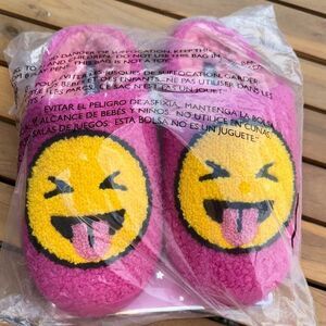🔥Kensie Pink Emoji Slippers Sz 6/7 New